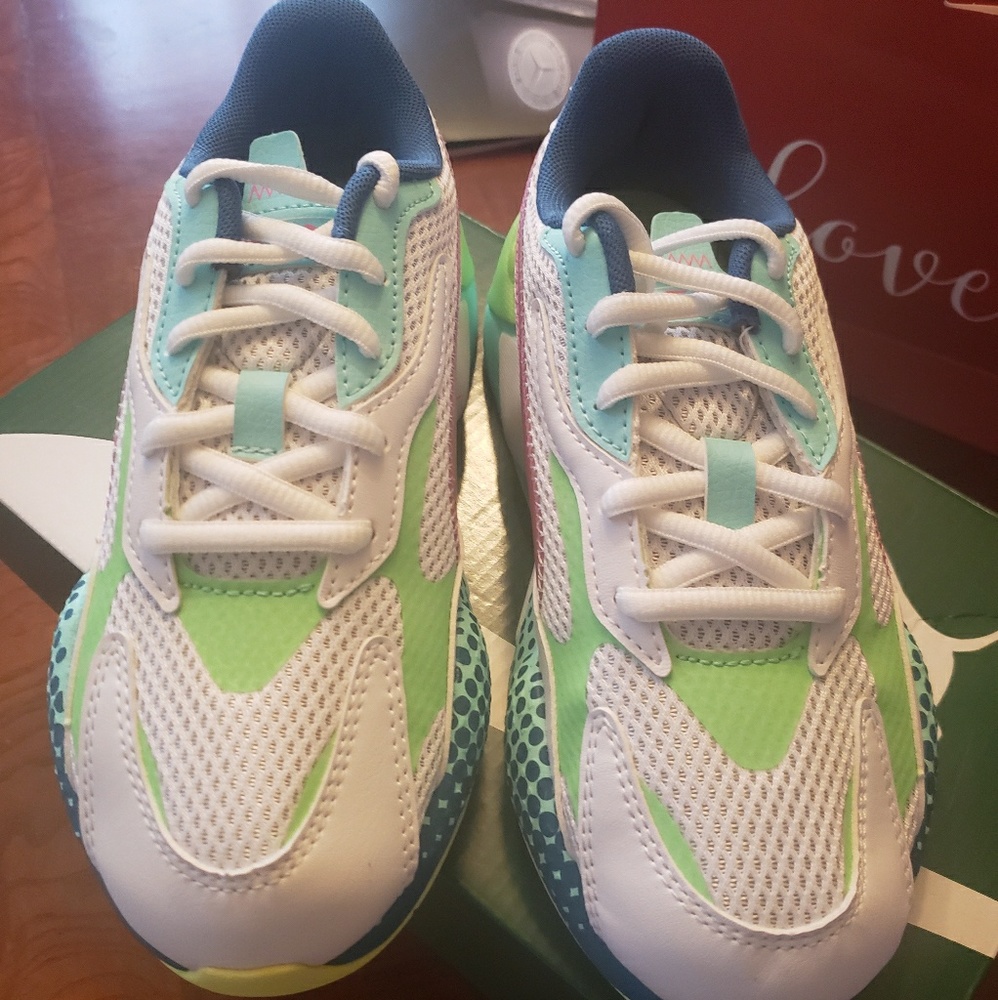 Puma Sneakers for Girls - Picture 3 of 6